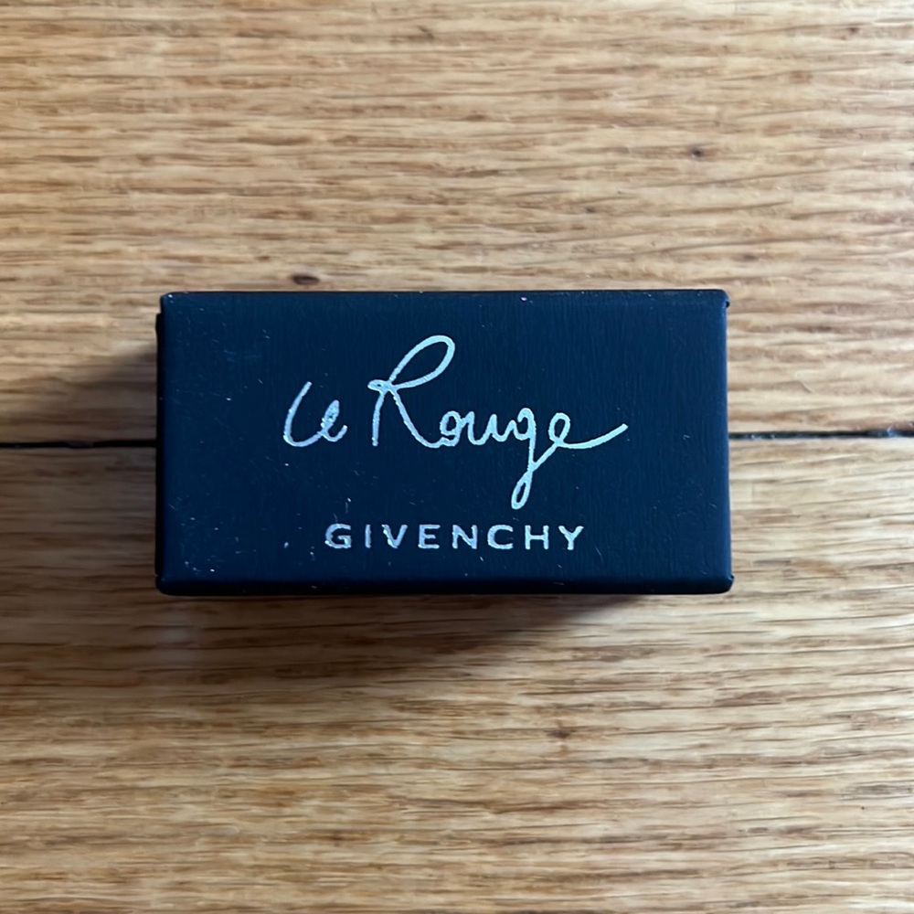 Le Rouge Givenchy Rose Dressing Lipstick - NEW